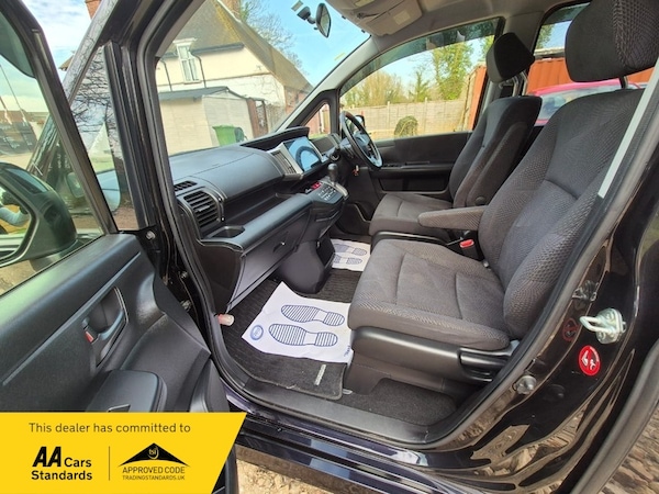 Used Honda Stepwagon 2012 for sale - 74278081: Photo 12