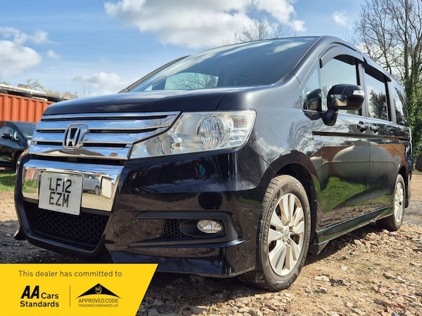 Used Honda Stepwagon 2012 for sale - 74278081: Photo 1