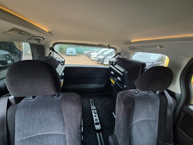 Used Toyota Vellfire 2012 for sale - 77452716: Photo 16