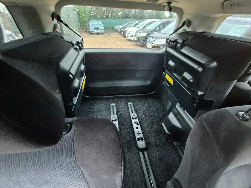 Used Toyota Vellfire 2012 for sale - 77452716: Photo 23