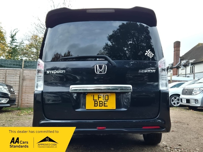 Used Honda Stepwagon 2010 for sale - 76497031: Photo 7