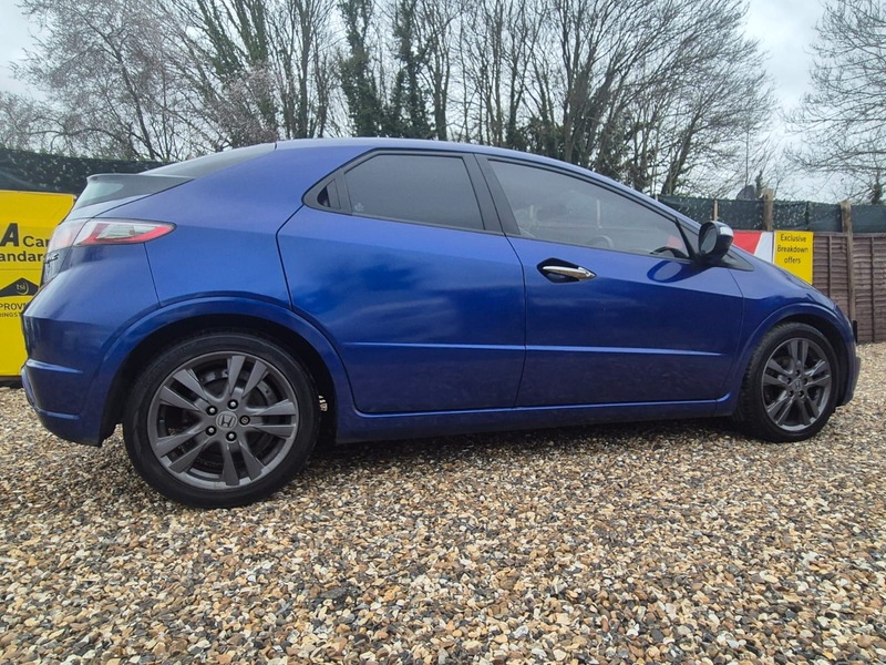 Used Honda Civic 2010 for sale - 77897724: Photo 27