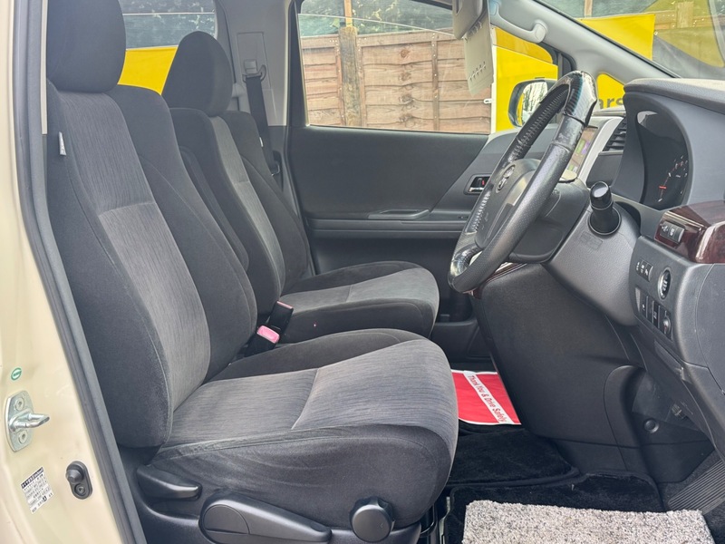 Used Toyota Alphard 2014 for sale - 77564123: Photo 19