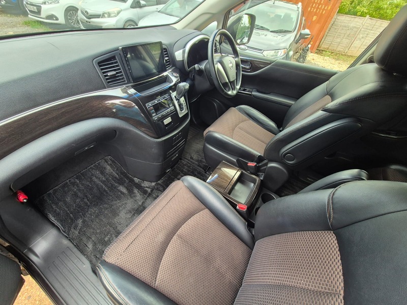 Used Nissan Elgrand 2025 for sale - 76643140: Photo 11