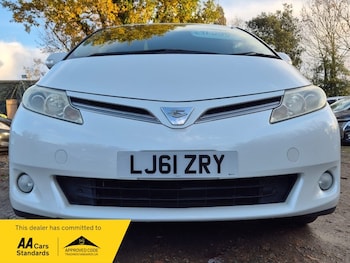 Used Toyota Estima 2011 for sale - 76798931: Photo