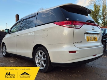 Used Toyota Estima 2011 for sale - 76798931: Photo