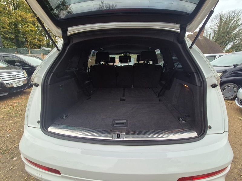 Used Audi Q7 2010 for sale - 76798934: Photo 30