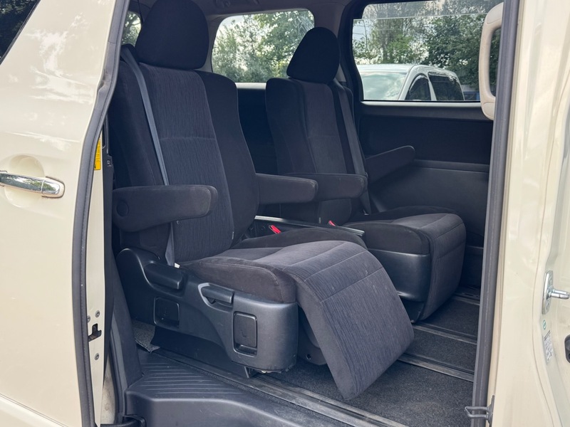 Used Toyota Alphard 2012 for sale - 76057172: Photo 24
