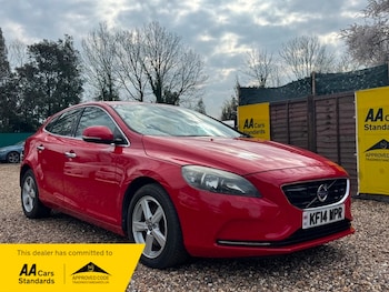 Used Volvo V40 2014 for sale - 77735314: Photo