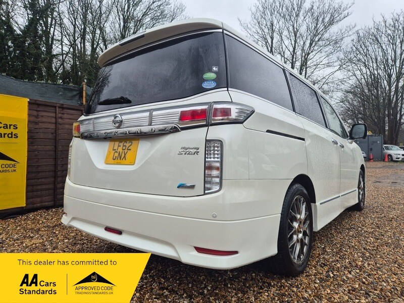 Used Nissan Elgrand 2012 for sale - 77465409: Photo 11