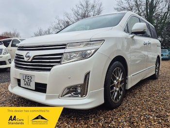 Used Nissan Elgrand 2012 for sale - 77465409: Photo