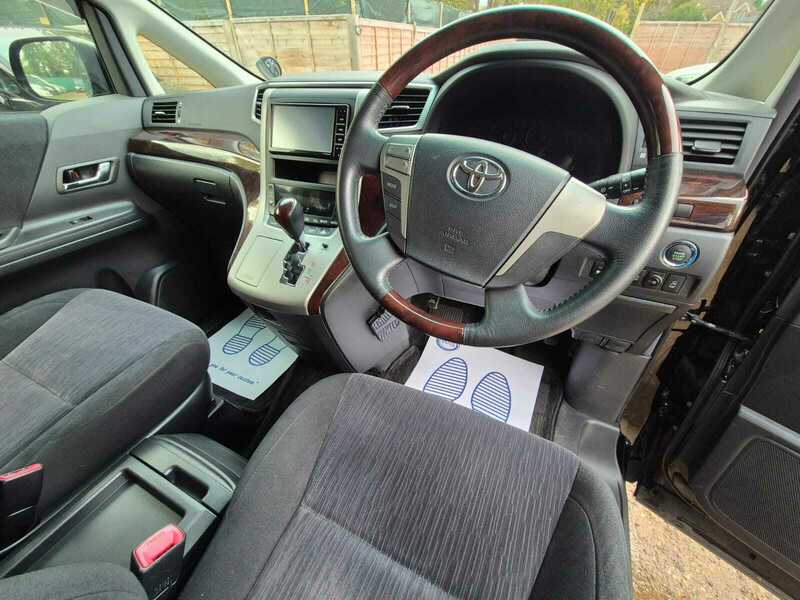 Used Toyota Vellfire 2014 for sale - 76611431: Photo 15