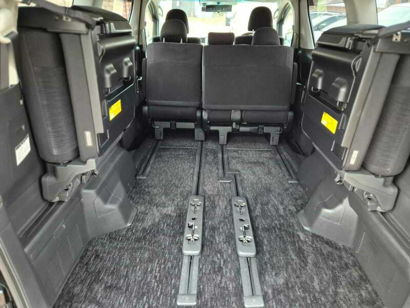 Used Toyota Vellfire 2014 for sale - 76611431: Photo 26