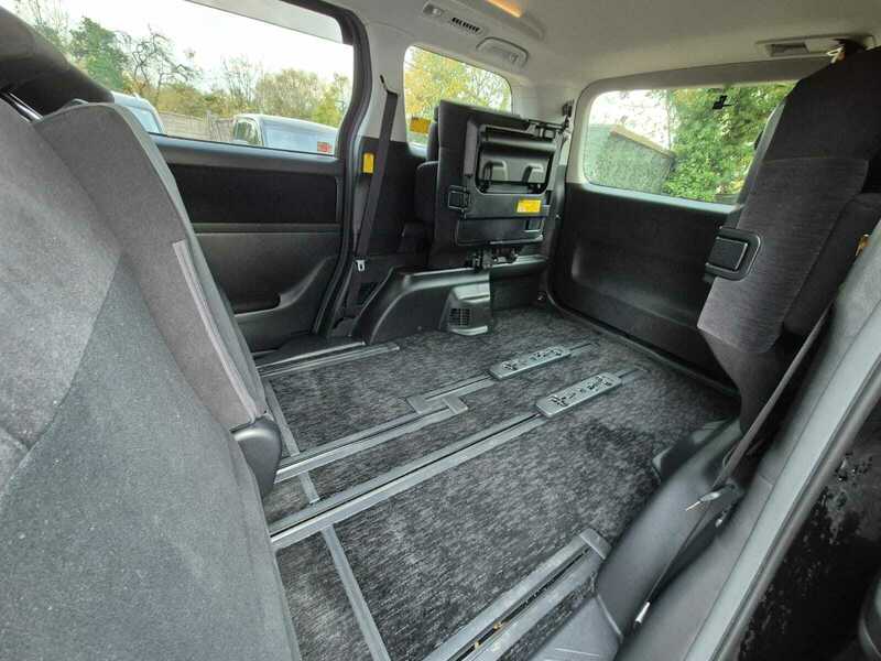 Used Toyota Vellfire 2014 for sale - 76611431: Photo 27