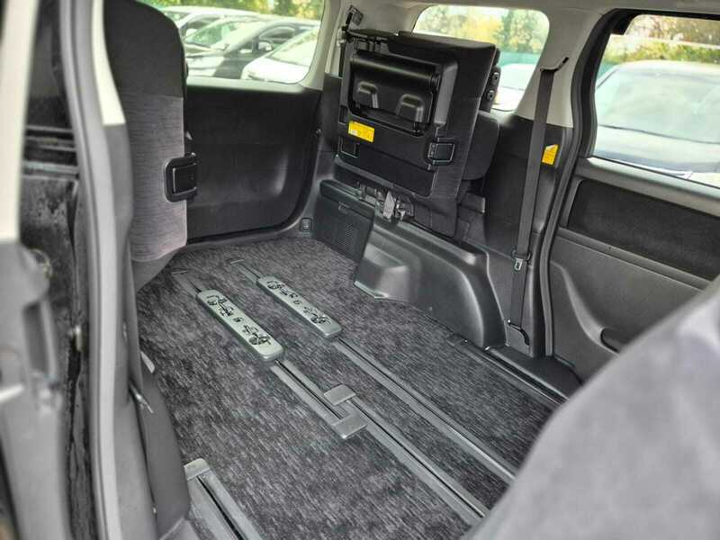 Used Toyota Vellfire 2014 for sale - 76611431: Photo 28