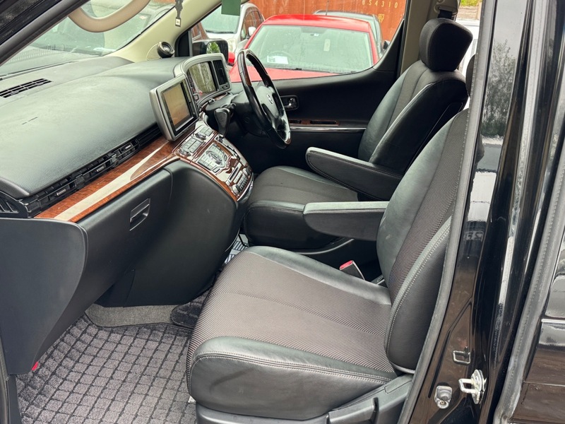 Used Nissan Elgrand 2008 for sale - 76133060: Photo 27