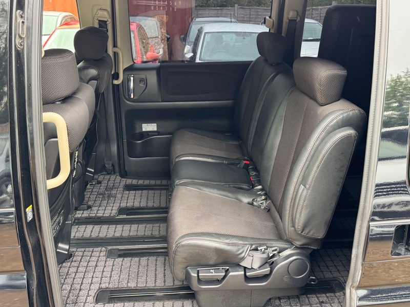 Used Nissan Elgrand 2008 for sale - 76133060: Photo 30