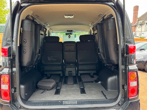 Used Nissan Elgrand 2008 for sale - 76133060: Photo 32