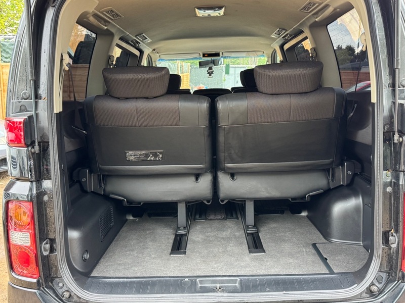 Used Nissan Elgrand 2008 for sale - 76133060: Photo 33