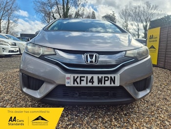 Used Honda Jazz 2014 for sale - 77704157: Photo