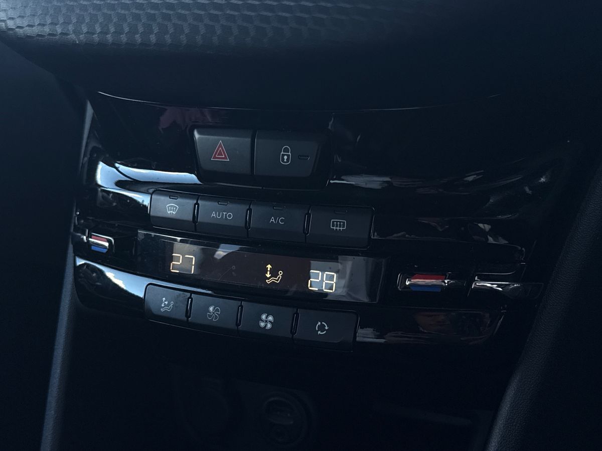 Used Peugeot 2008 2018 for sale - 76892434: Photo 12