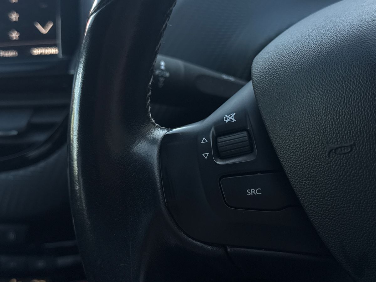 Used Peugeot 2008 2018 for sale - 76892434: Photo 16