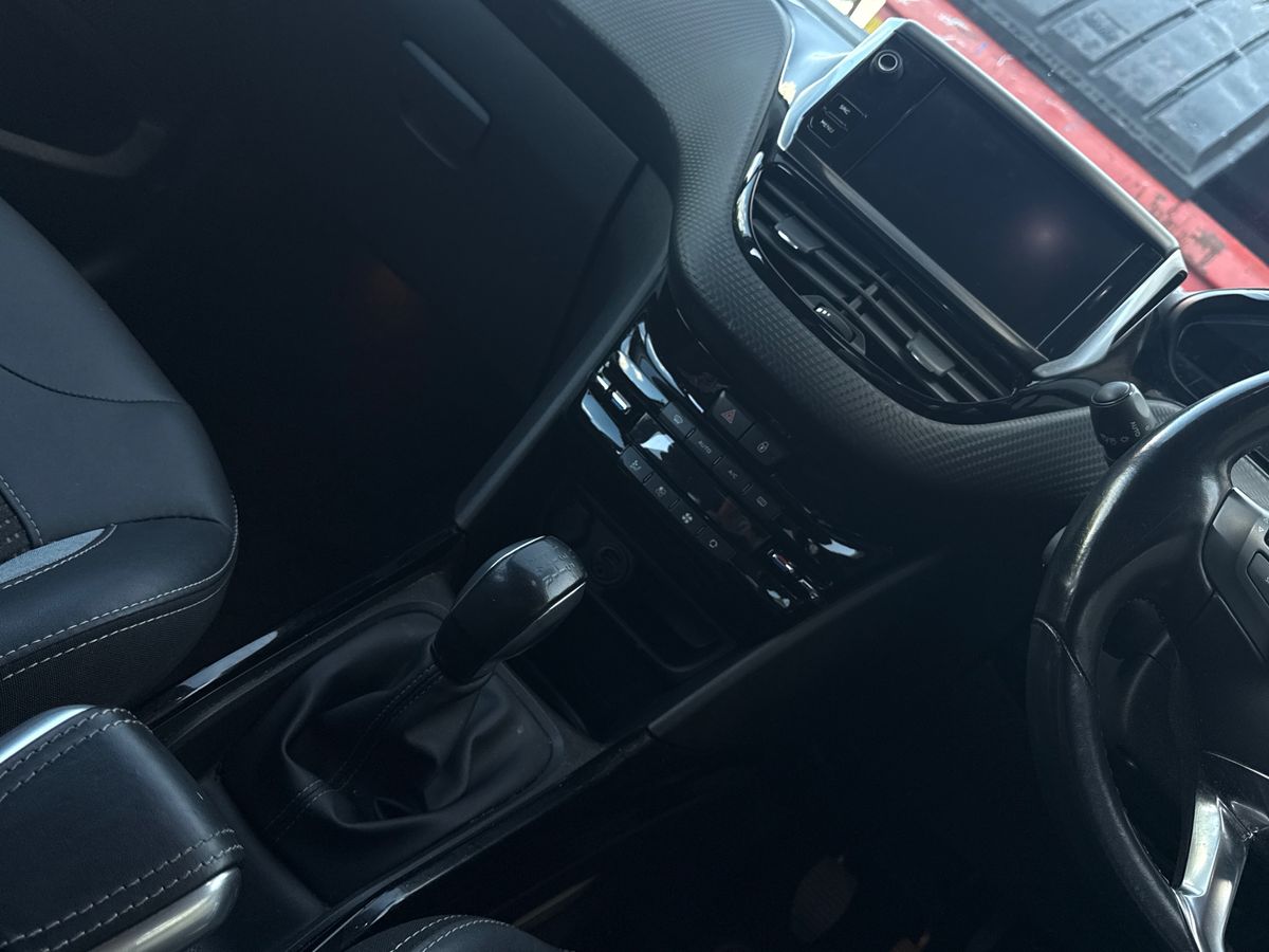 Used Peugeot 2008 2018 for sale - 76892434: Photo 17