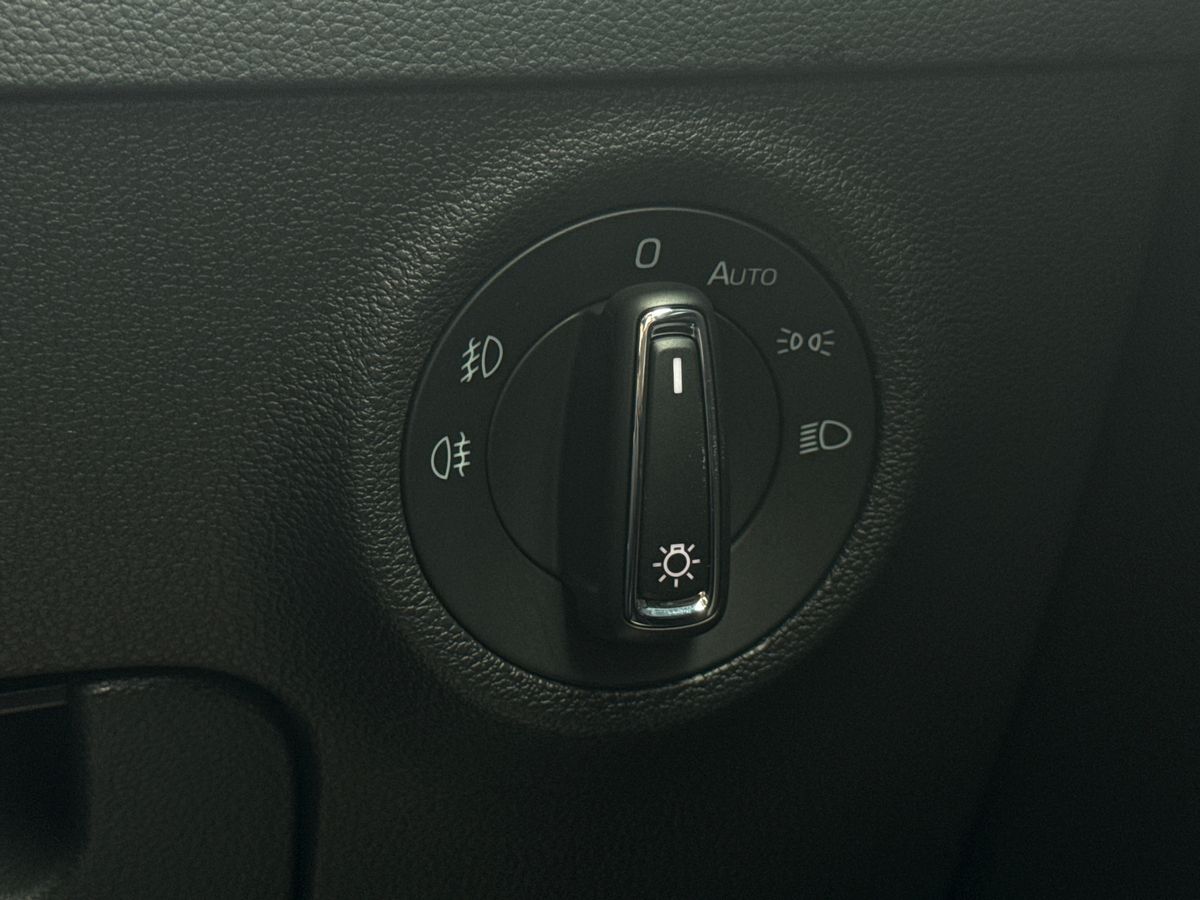 Used Skoda Karoq 2021 for sale - 76243712: Photo 33