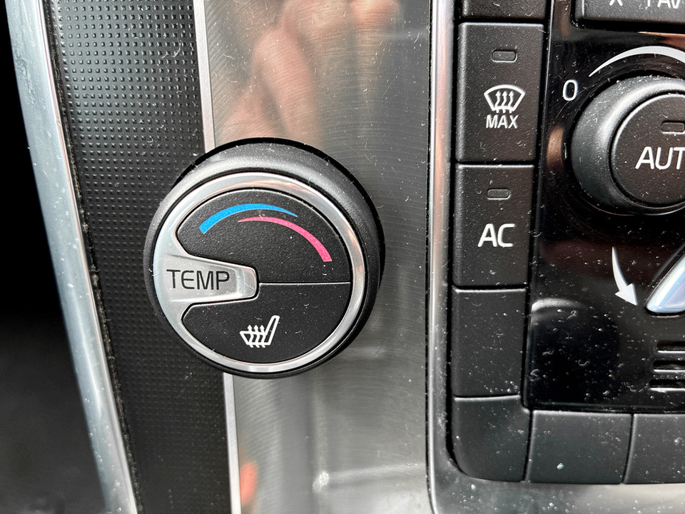 Used Volvo XC60 2014 for sale - 78178016: Photo 39