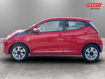 Used Toyota AYGO 2015 for sale - 79827343: Photo