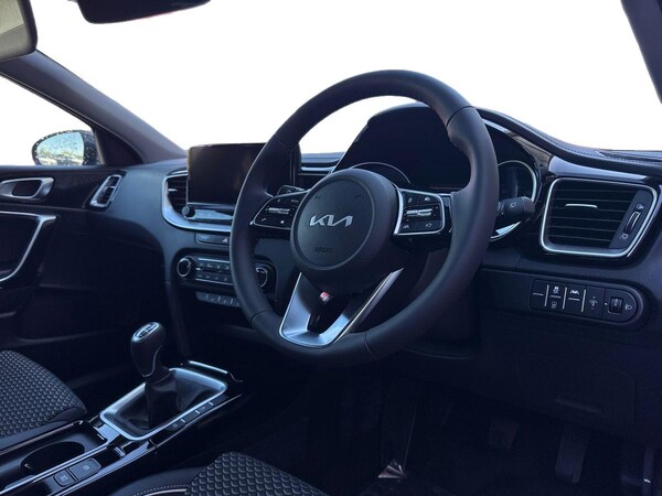 Used Kia Ceed 2025 for sale - 75983626: Photo 9