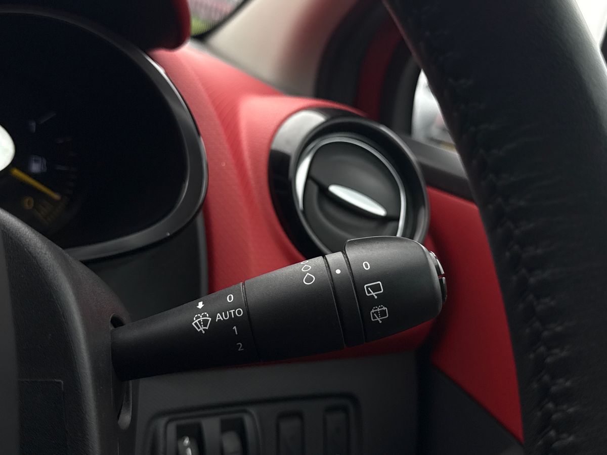 Used Renault Clio 2015 for sale - 76588844: Photo 22