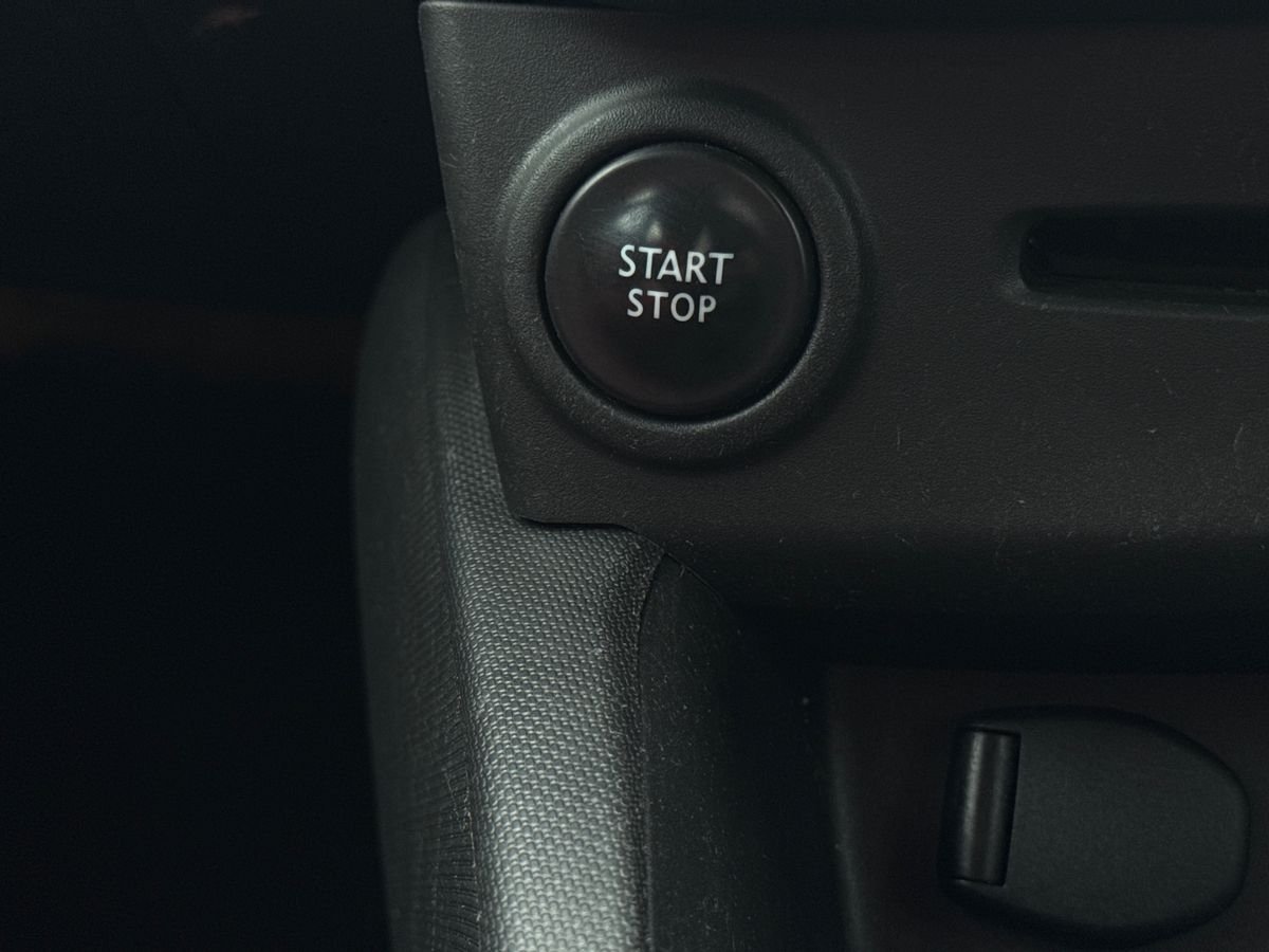 Used Renault Clio 2015 for sale - 76588844: Photo 29