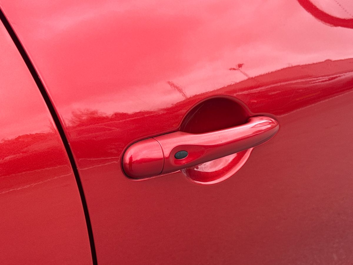 Used Renault Clio 2015 for sale - 76588844: Photo 42