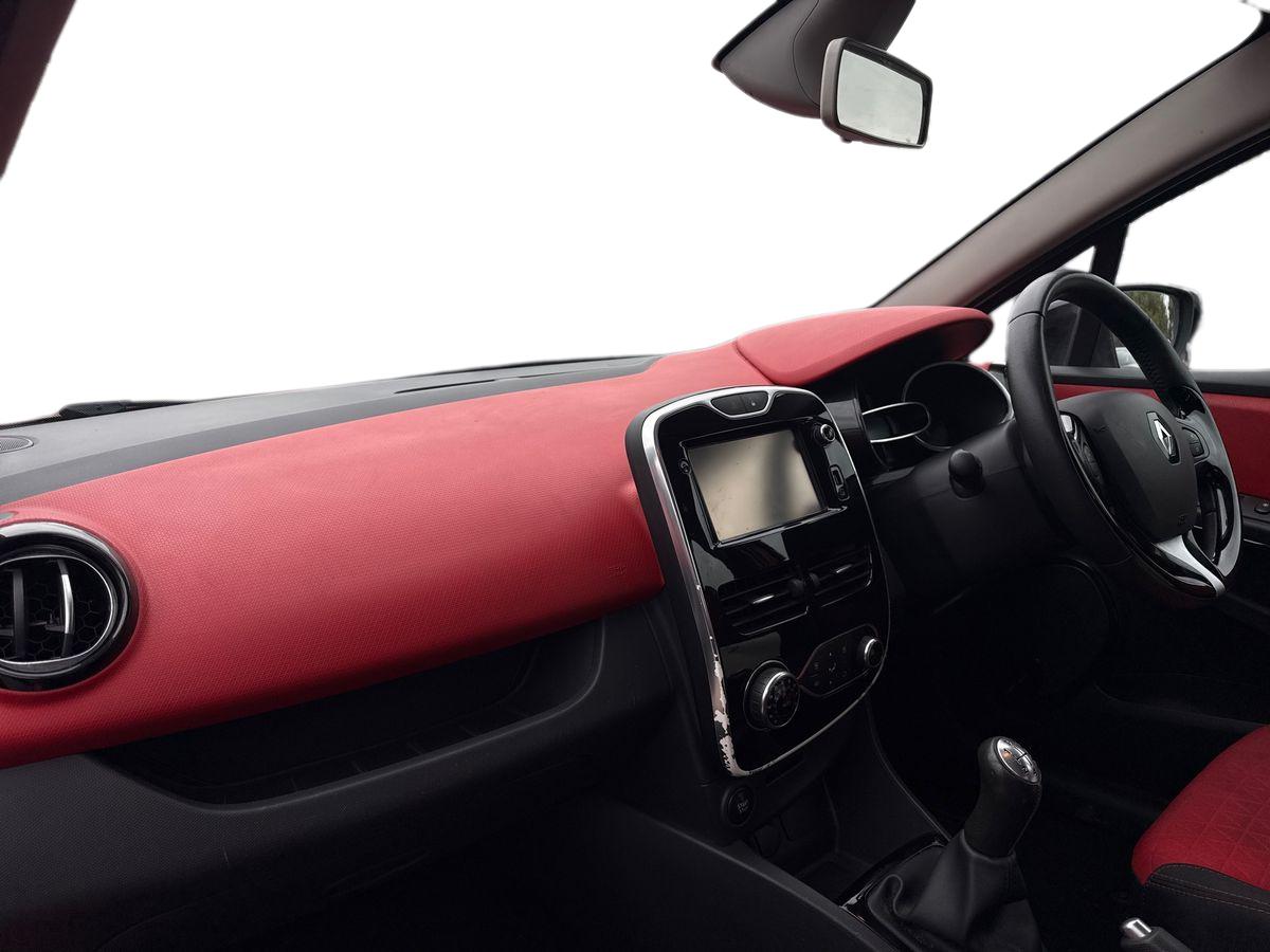 Used Renault Clio 2015 for sale - 76588844: Photo 6