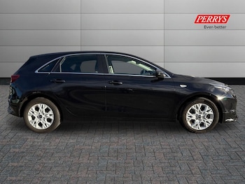 Used Kia Ceed 2025 for sale - 76919347: Photo