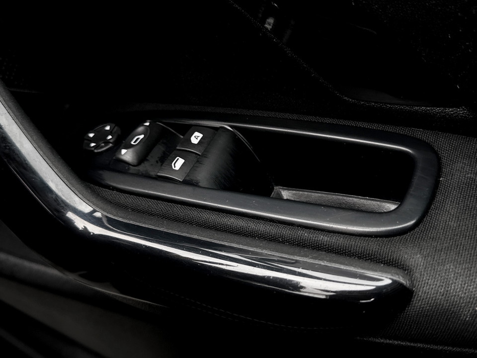 Used Peugeot 208 2016 for sale - 77730487: Photo 32