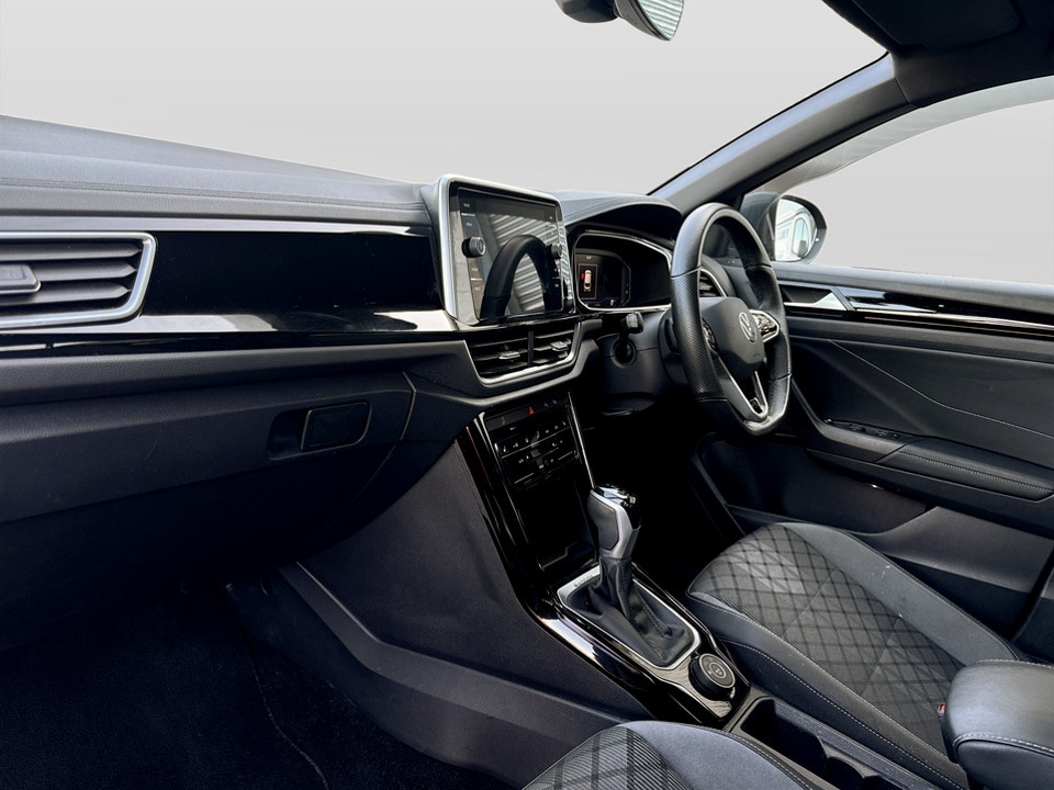 Used Volkswagen T-Roc 2023 for sale - 77604191: Photo 17