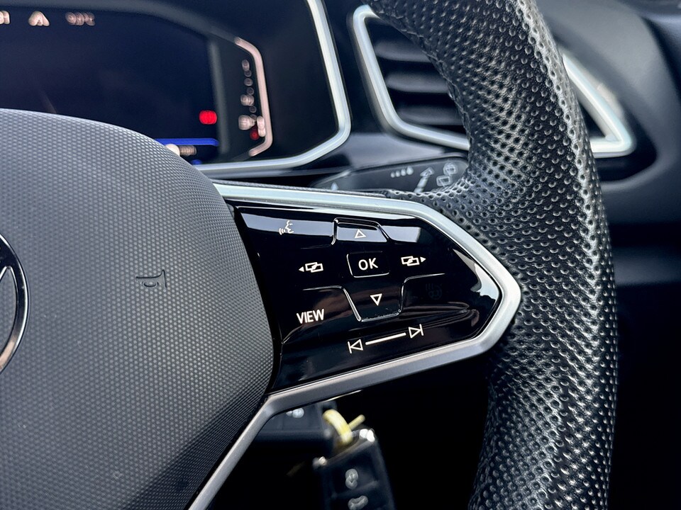 Used Volkswagen T-Roc 2023 for sale - 77604191: Photo 28