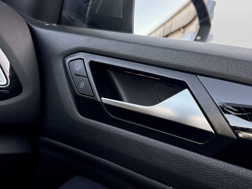 Used Volkswagen T-Roc 2023 for sale - 77604191: Photo 49