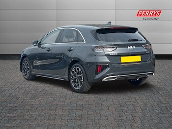 Used Kia Ceed 2025 for sale - 76588826: Photo