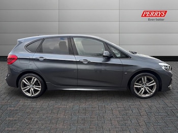 Used BMW 2 Series 2018 for sale - 76969387: Photo