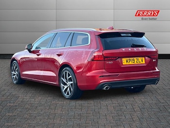 Used Volvo V60 2019 for sale - 77195982: Photo