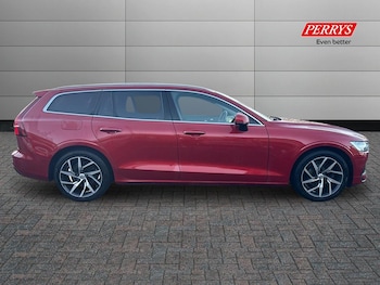 Used Volvo V60 2019 for sale - 77195982: Photo
