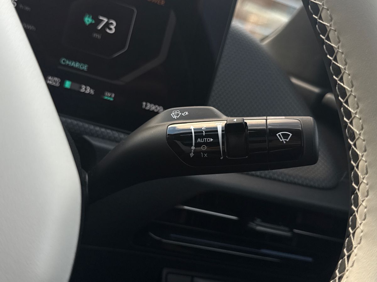 Used Kia EV6 2024 for sale - 77916493: Photo 27