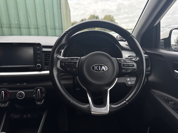 Used Kia Stonic 2020 for sale - 76142286: Photo 17
