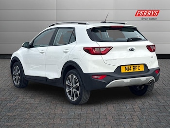Used Kia Stonic 2020 for sale - 76142286: Photo 2