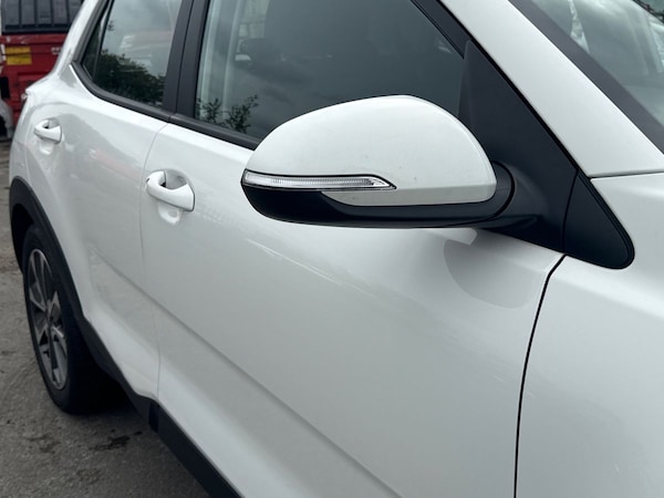 Used Kia Stonic 2020 for sale - 76142286: Photo 48