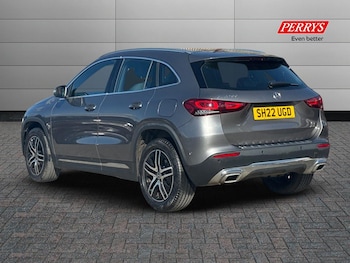 Used Mercedes-Benz GLA 2022 for sale - 76090156: Photo 2