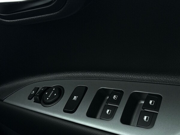 Used Kia Stonic 2025 for sale - 76206934: Photo 21
